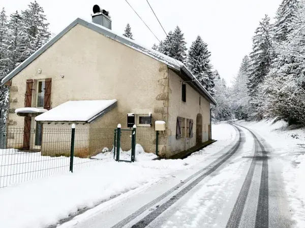 gite les trayes sous la neige