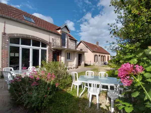Deux maisons champêtres en lisière de Forêt d'Othe 