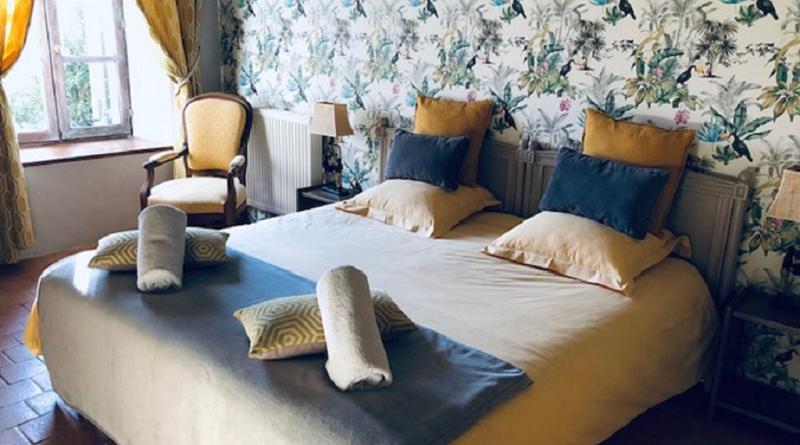 Chambre JAUNE au rez de chaussée