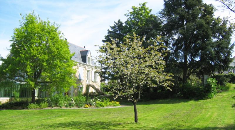 vue extérieure entrée gite