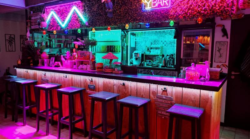 Tiki Bar