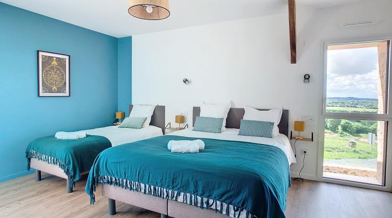 Chambre 5 avec 1 lit 160 x 200 et 1 lit 80 x 190
