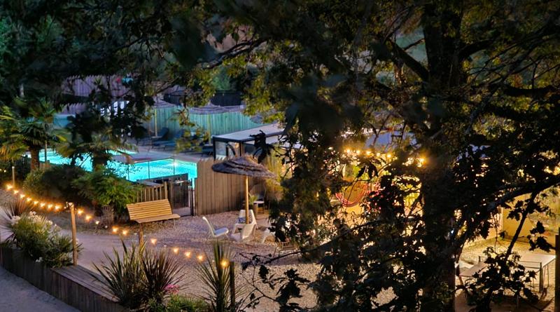 ESPACE PISCINE EN SOIREE