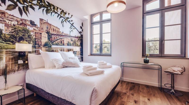UNE CHAMBRE