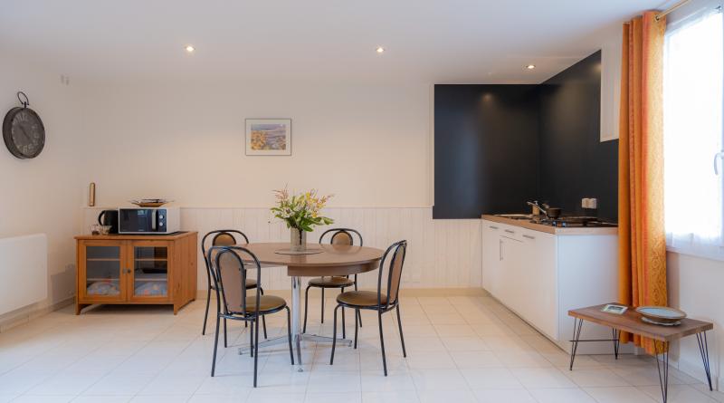 SALON / gite LE PETIT CEDRE pour 2 à 4 personnes