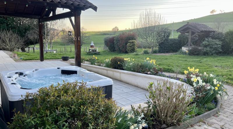 Jacuzzi 6 places