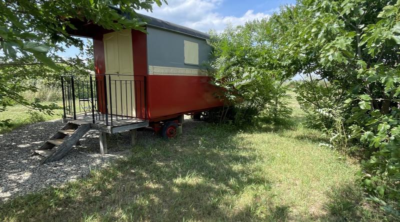 roulottes dans le jardin pour le côté insolite