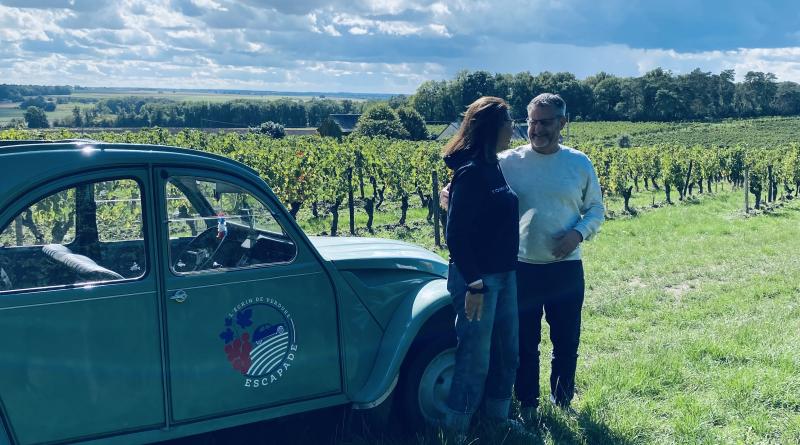 Tour en 2CV dans les vignes et dégustation de vin 