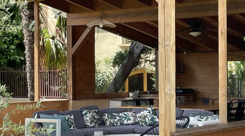 cuisine et banquette pour des vacances farniente