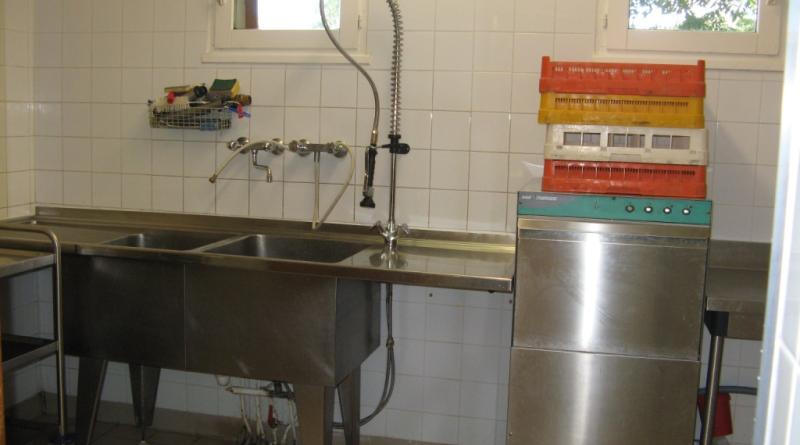 La partie plonge de la cuisine