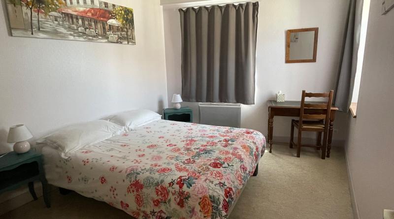 Chambre 1 lit de 140cm 
