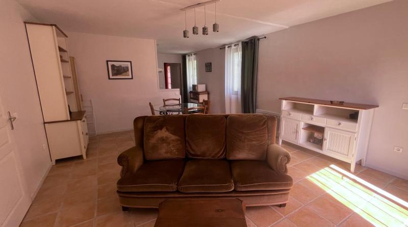 salon gite les Iris, 2 personnes, Domaine de Bellevue Cottage en Périgord, Bergerac, Dordogne