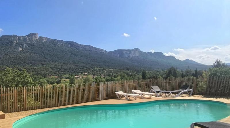 Piscine des gites les Casots