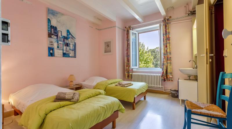 chambre avec salle d'eau