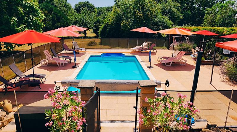 PISCINE CHAUFFÉE 