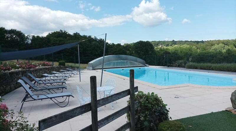 Piscine chauffée 6x12 totalement privée à la location